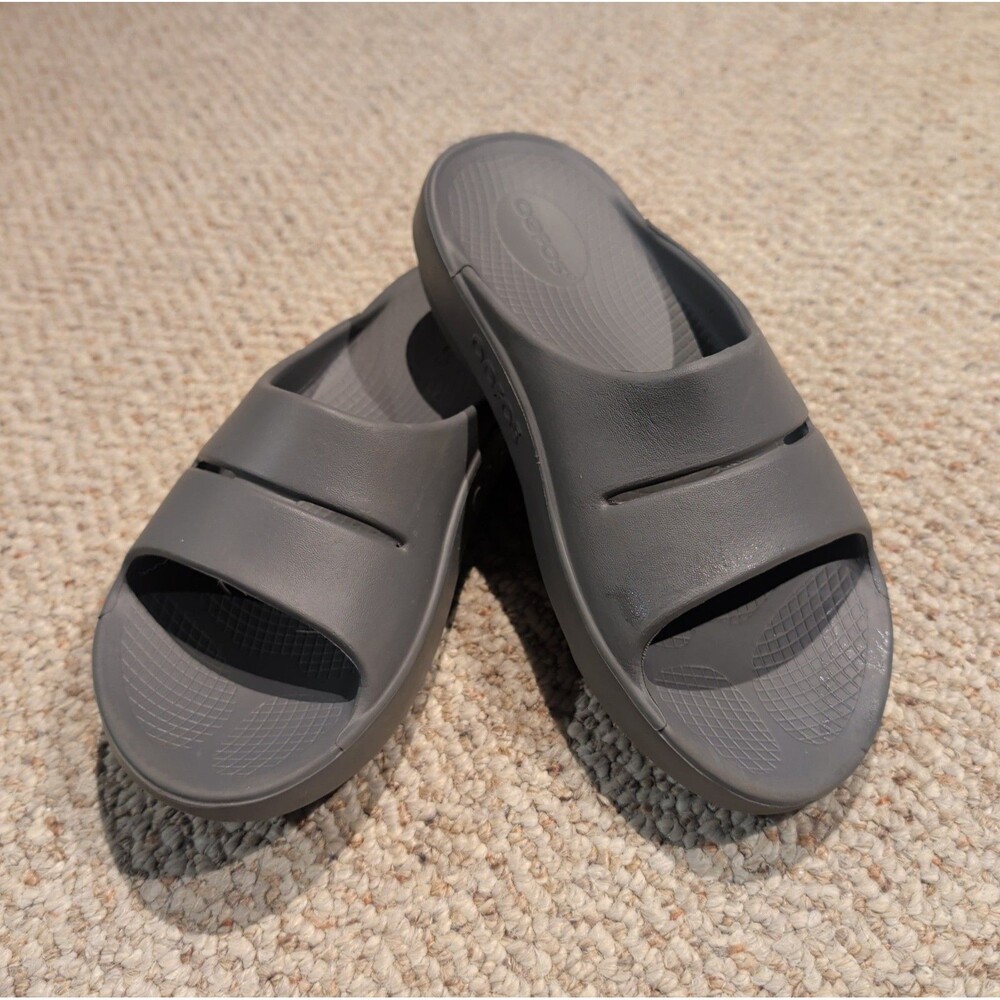 Oofos OOahh Slides M 6 W 8 Gray Recovery Activewear Comfort Open Toe